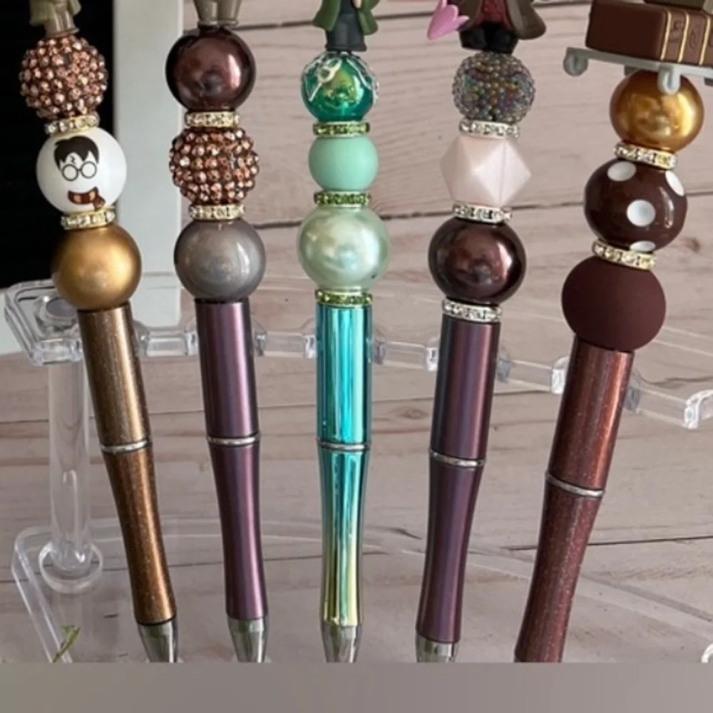 Handmade Harry Potter Themed Beaded Pens - Wizarding World Collection - Picture 4 of 10
